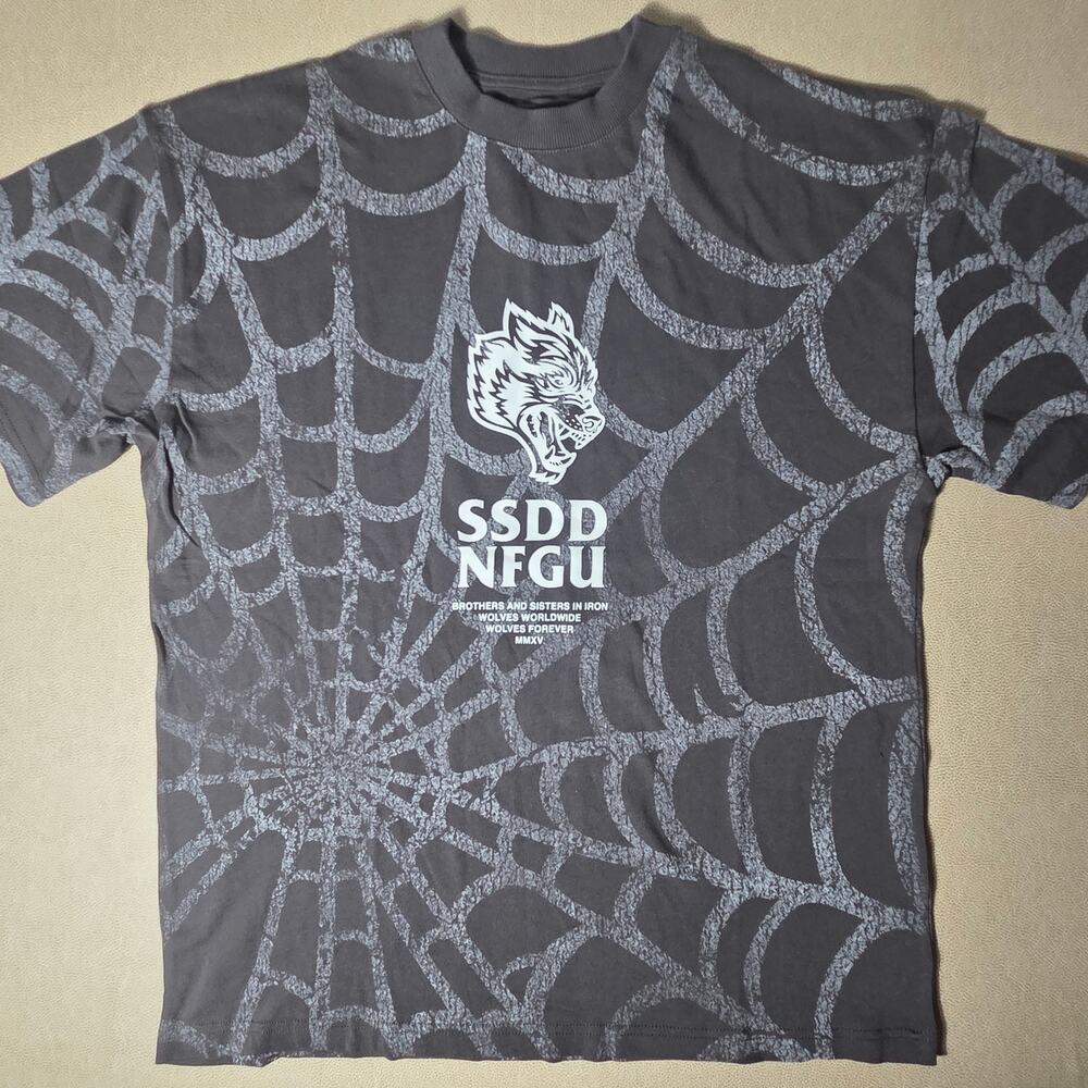 NWT Darc Sport Symbiote Web Premium Oversized Tee Wolf Gray Wolf Logo Medium